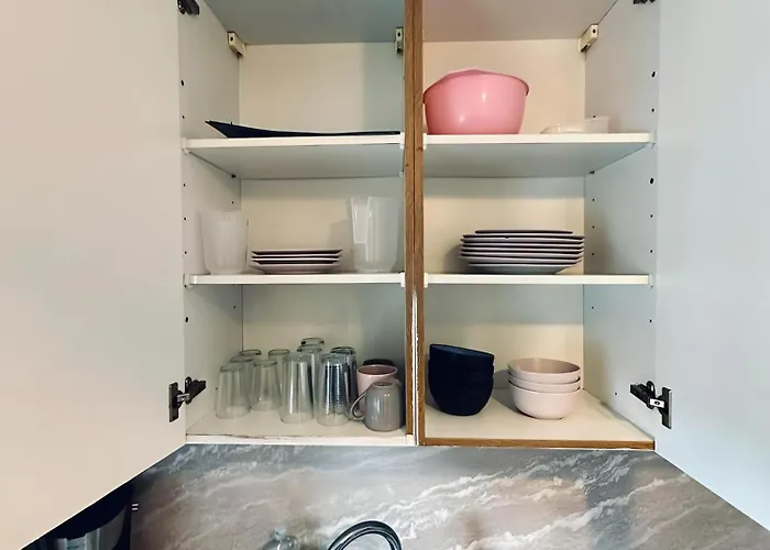 Zentral & Kliniknah Apartament *